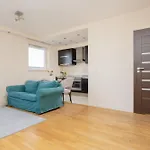Cozy Apartment Near Metro Stoklosy By Noclegi Renters