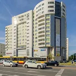 Cozy Apartment Near Metro Stoklosy By Noclegi Renters