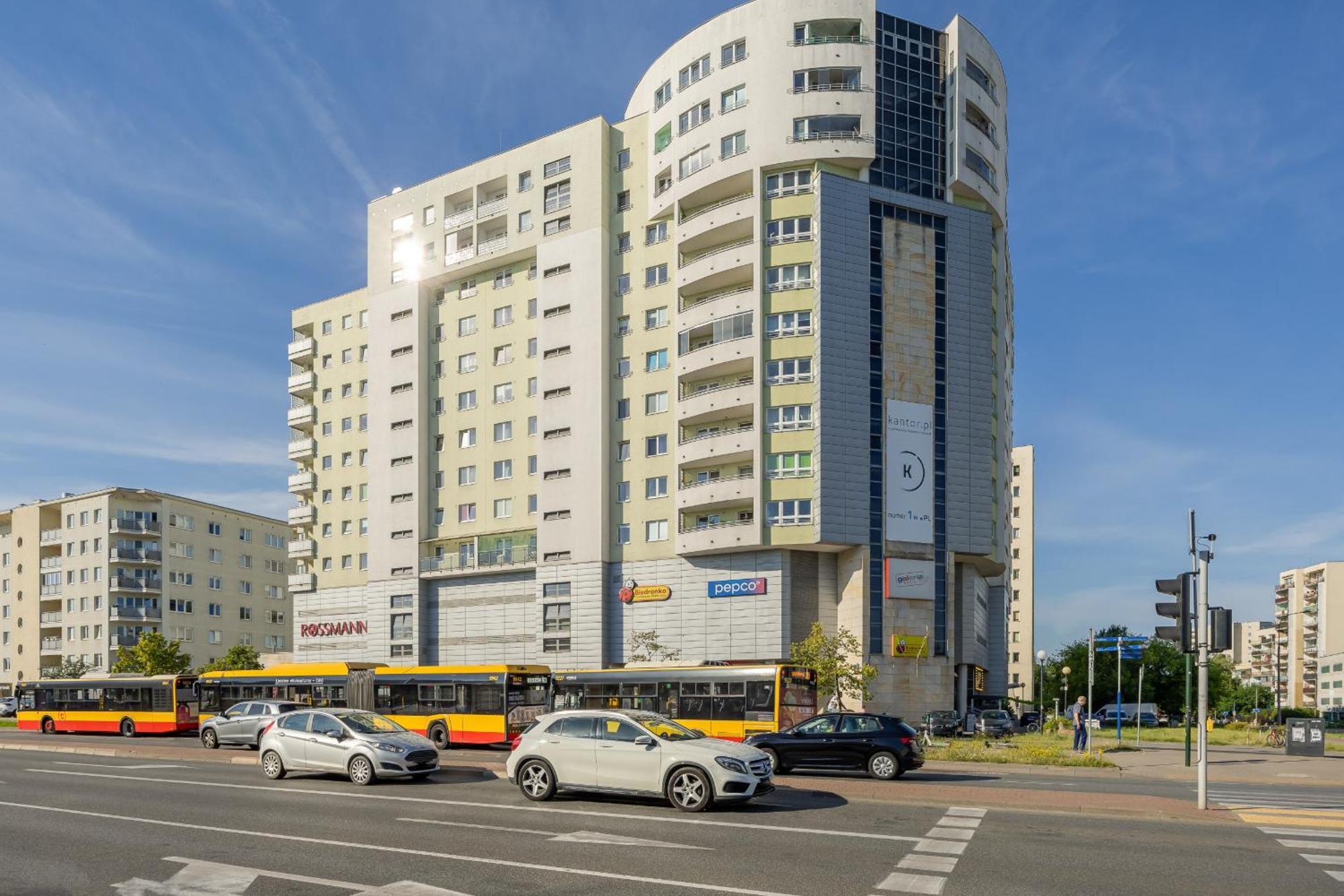 Cozy Near Metro Stoklosy By Renters Warschau