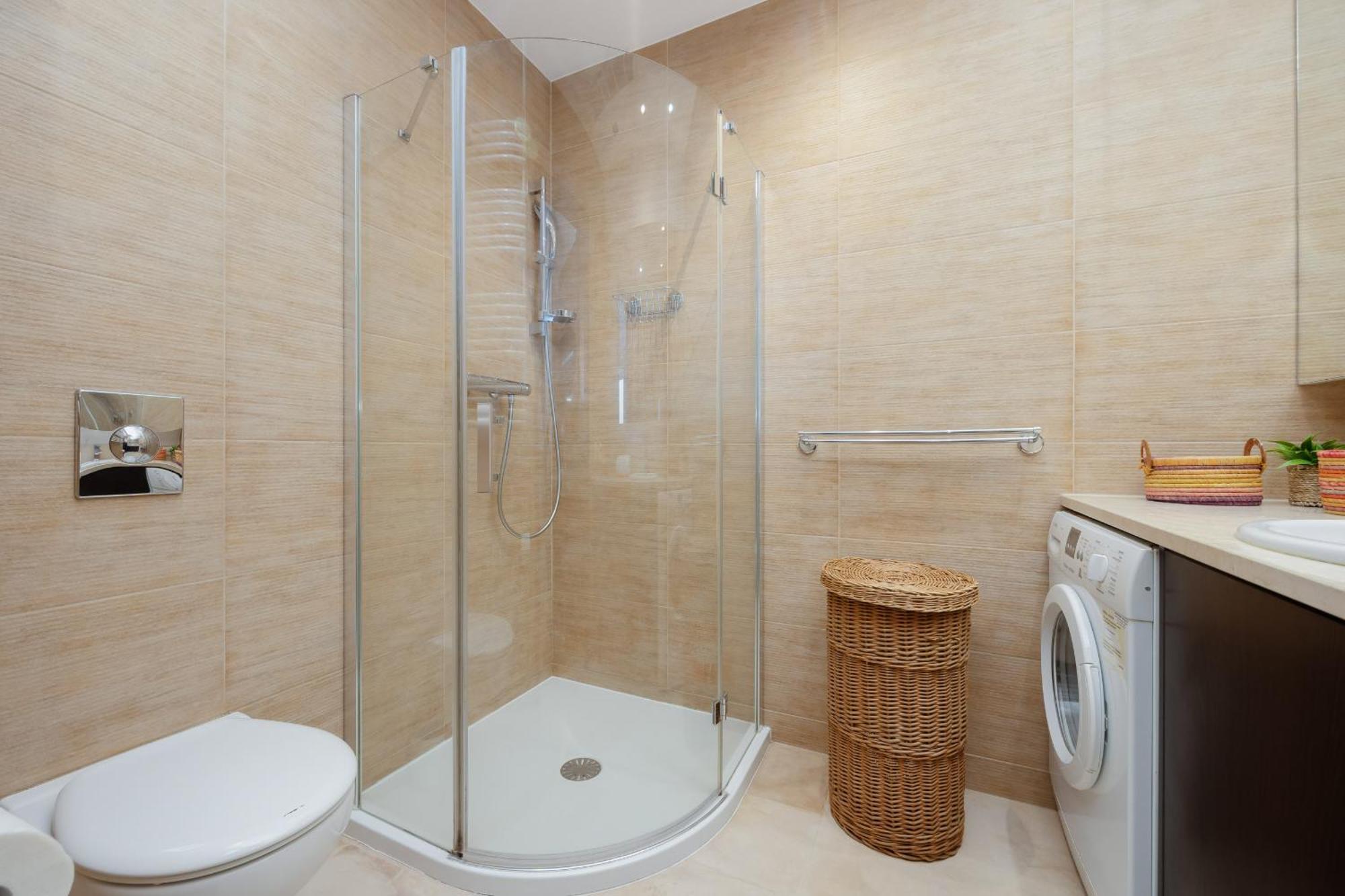 Cozy Near Metro Stoklosy By Renters Apartment *