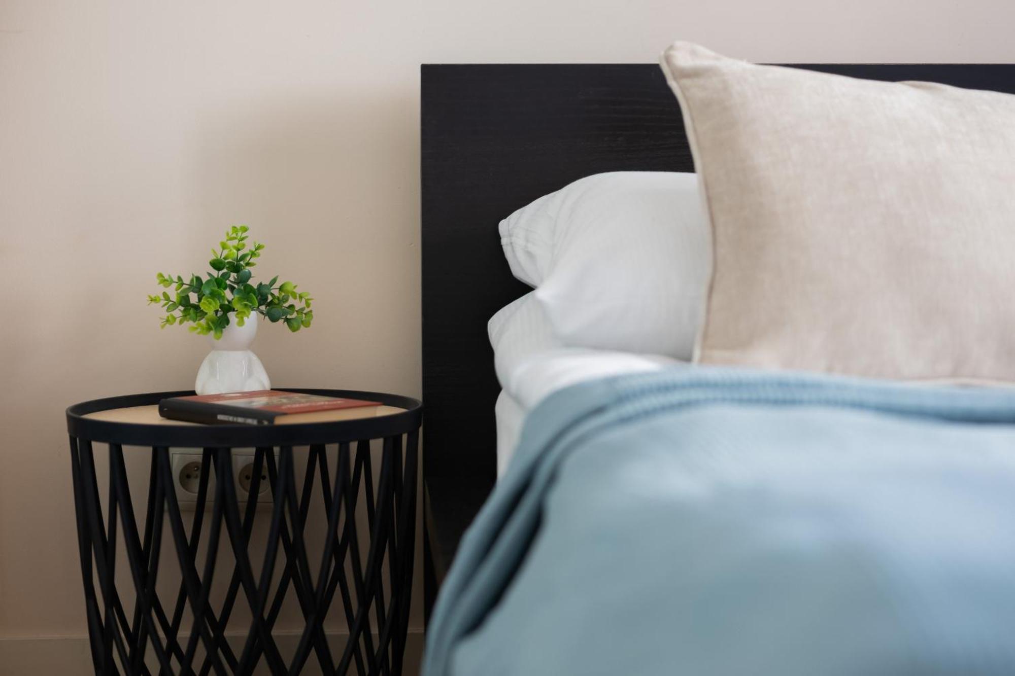 Cozy Near Metro Stoklosy By Renters
